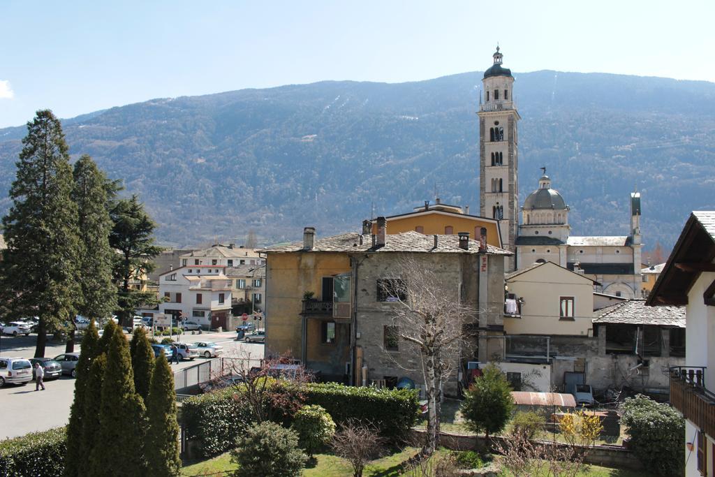 Hotel La Rotonda Tirano Eksteriør billede